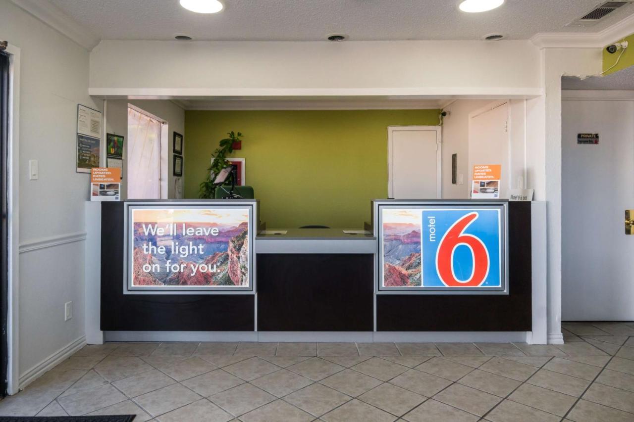 Motel 6 Irving - Loop 12 Экстерьер фото