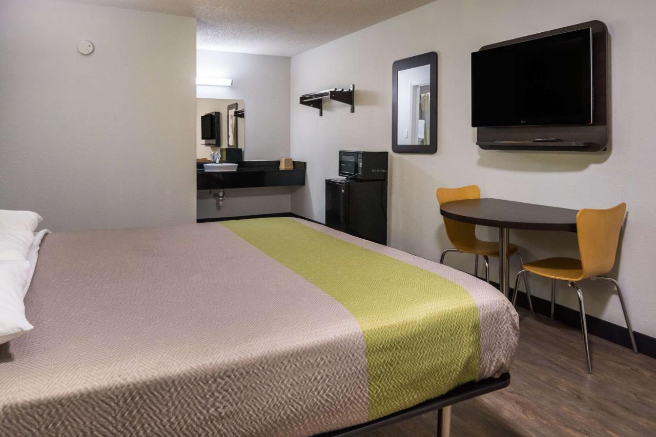 Motel 6 Irving - Loop 12 Экстерьер фото