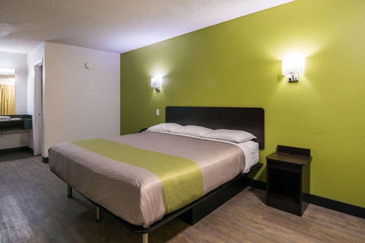 Motel 6 Irving - Loop 12 Экстерьер фото